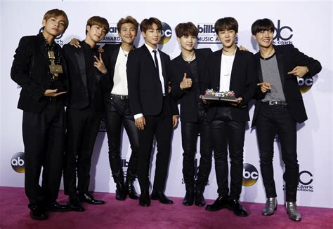 SuperStar BTS - Trải nghiệm Nhạc K-Pop Tuyệt đỉnh và Phiêu lưu Cùng Bảy chàng trai Handsome!